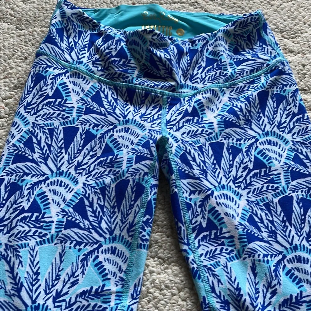 EUC Lilly Pulitzer Luxletic Leggings - Picture 2 of 9